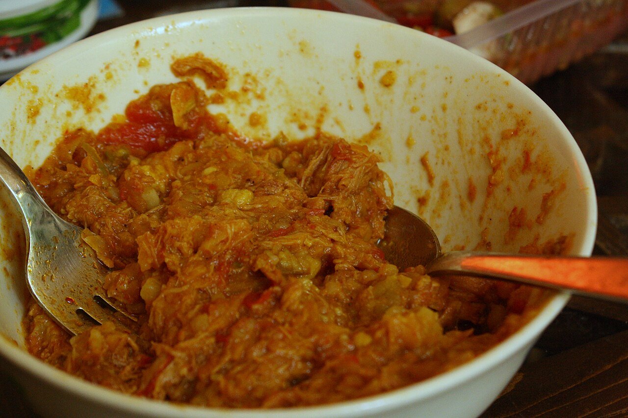 Dizi (abgoosht), a traditional Iranian lamb and chickpea stew mashed and served in a bowl