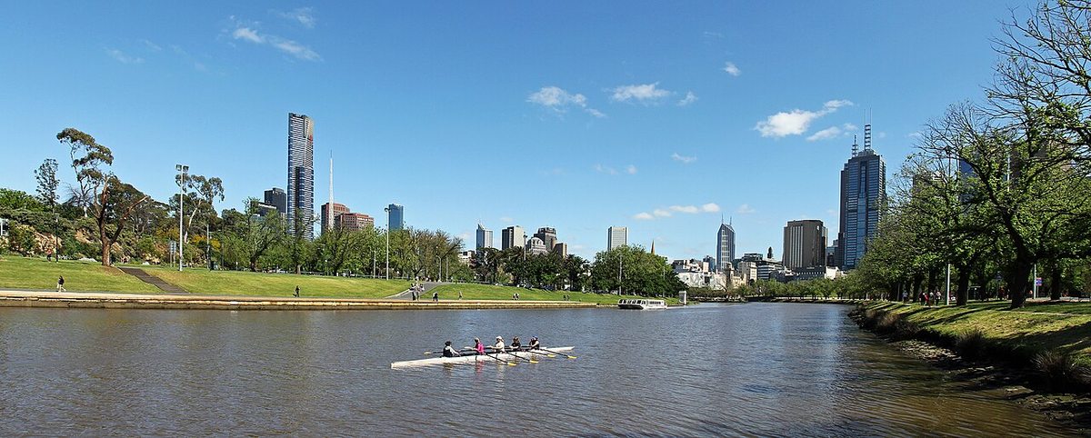 The Yarra River and Melbourne’s city skyline, Australia